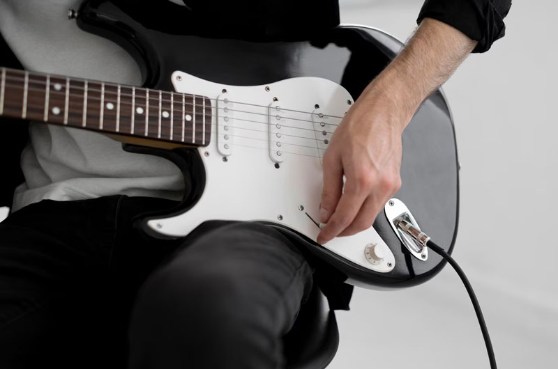 روند طراحی و ساخت گیتار های الکتریک